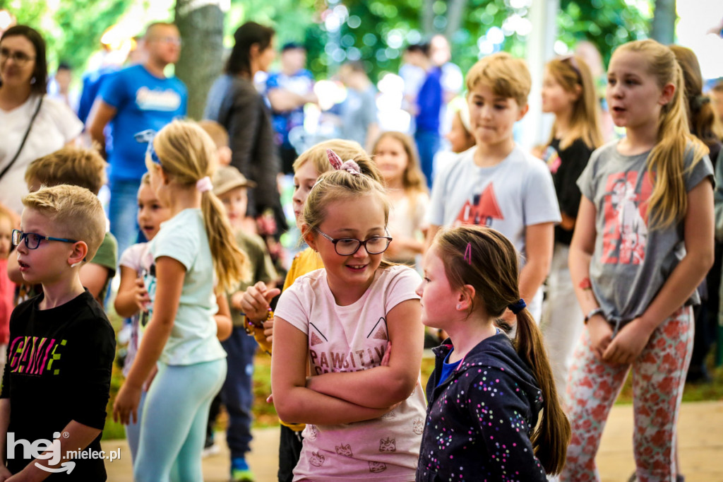 Uśmiechnięty Festyn Osiedlowy w Parku UFO