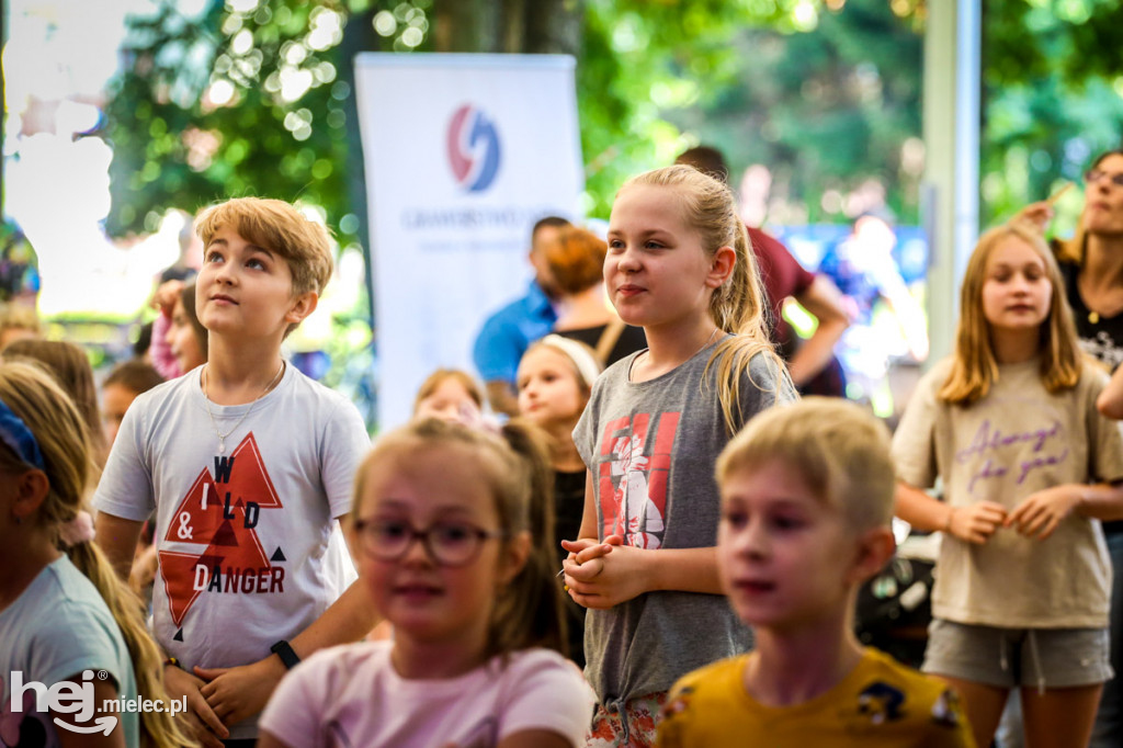 Uśmiechnięty Festyn Osiedlowy w Parku UFO