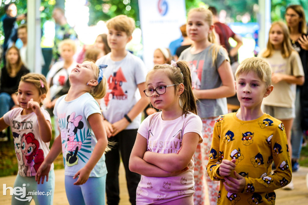 Uśmiechnięty Festyn Osiedlowy w Parku UFO