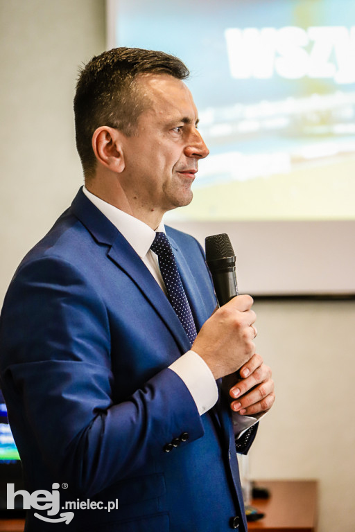 Nadzwyczajna sesja Rady Miejskiej w sprawie FKS Stal Mielec
