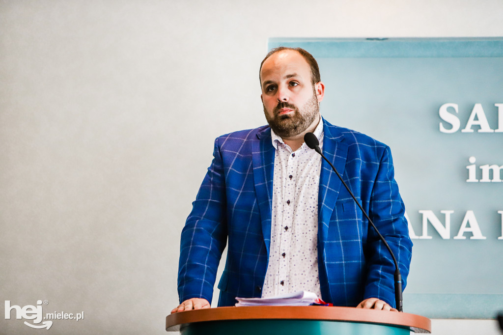 Nadzwyczajna sesja Rady Miejskiej w sprawie FKS Stal Mielec