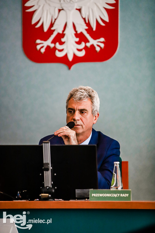 Nadzwyczajna sesja Rady Miejskiej w sprawie FKS Stal Mielec