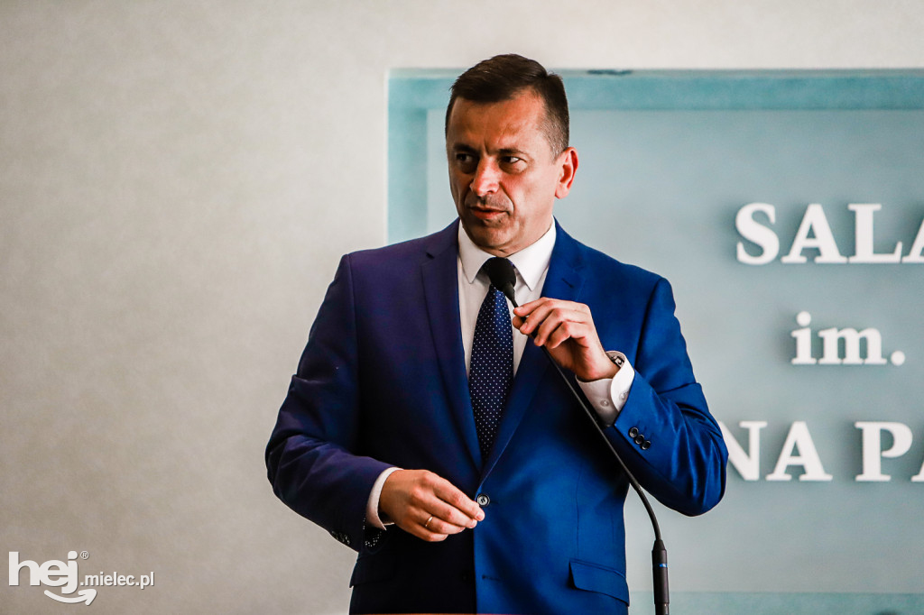 Nadzwyczajna sesja Rady Miejskiej w sprawie FKS Stal Mielec