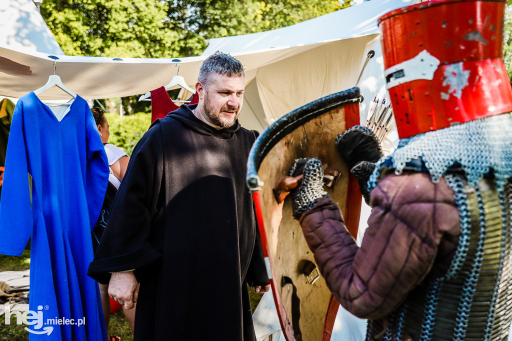 Piknik z Bractwem Rycerskim Ziemi Mieleckiej