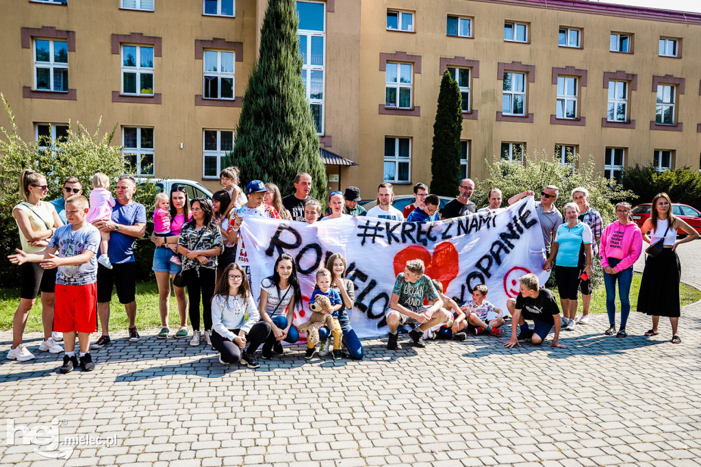 Mielczanie kręcili kilometry, dzieci ze Skopania pojadą na narty