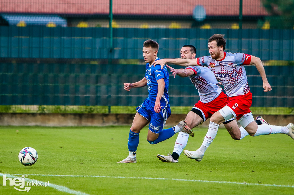 FKS STAL II MIELEC - KS WIĄZOWNICA