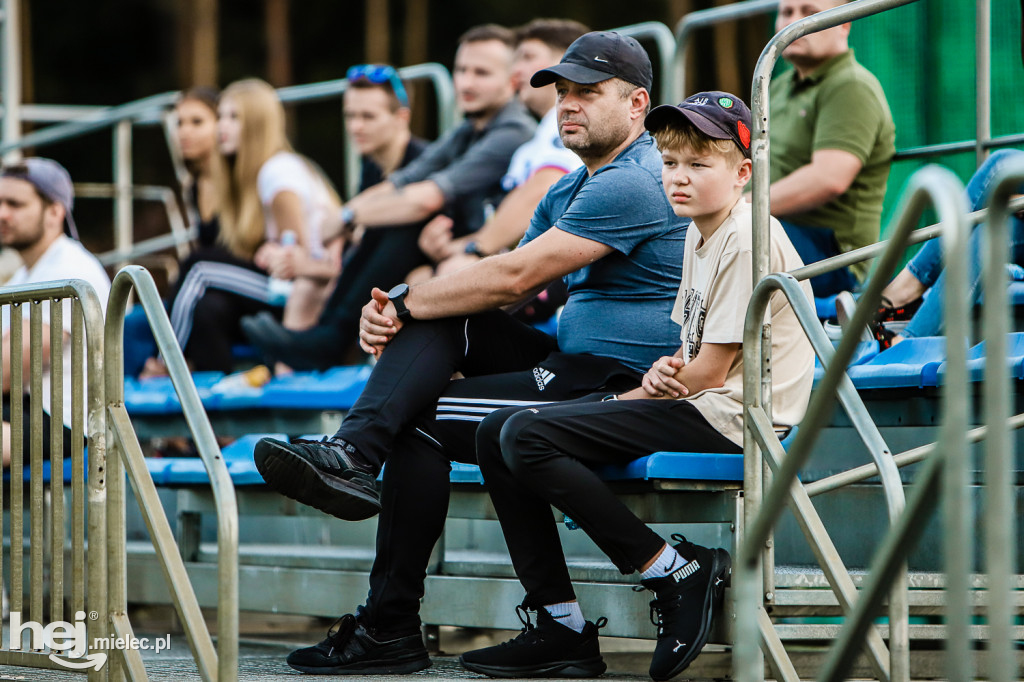 FKS STAL II MIELEC - KS WIĄZOWNICA