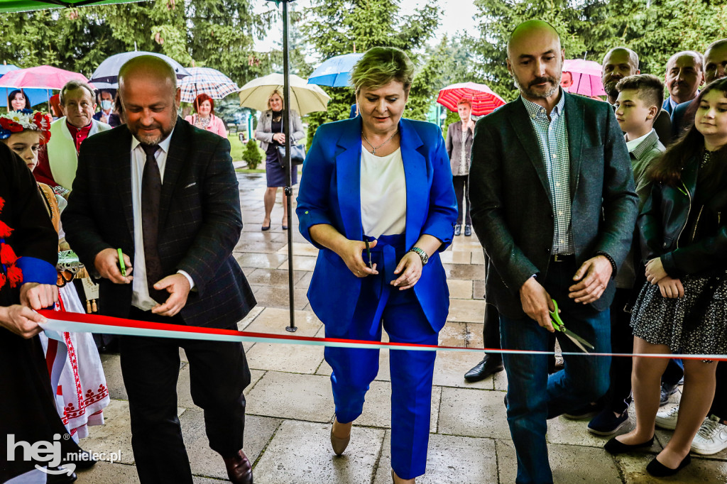 Mural kardynała Stefana Wyszyńskiego w Tuszymie