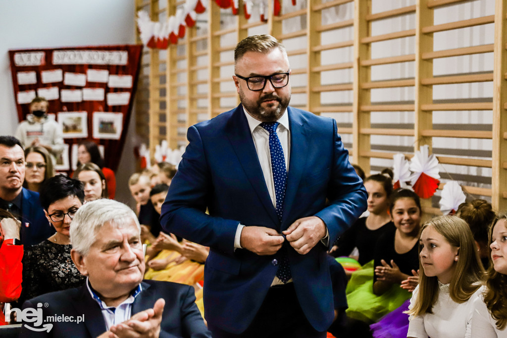 Święto w Jamach. Mieszkańcy doczekali się hali sportowej