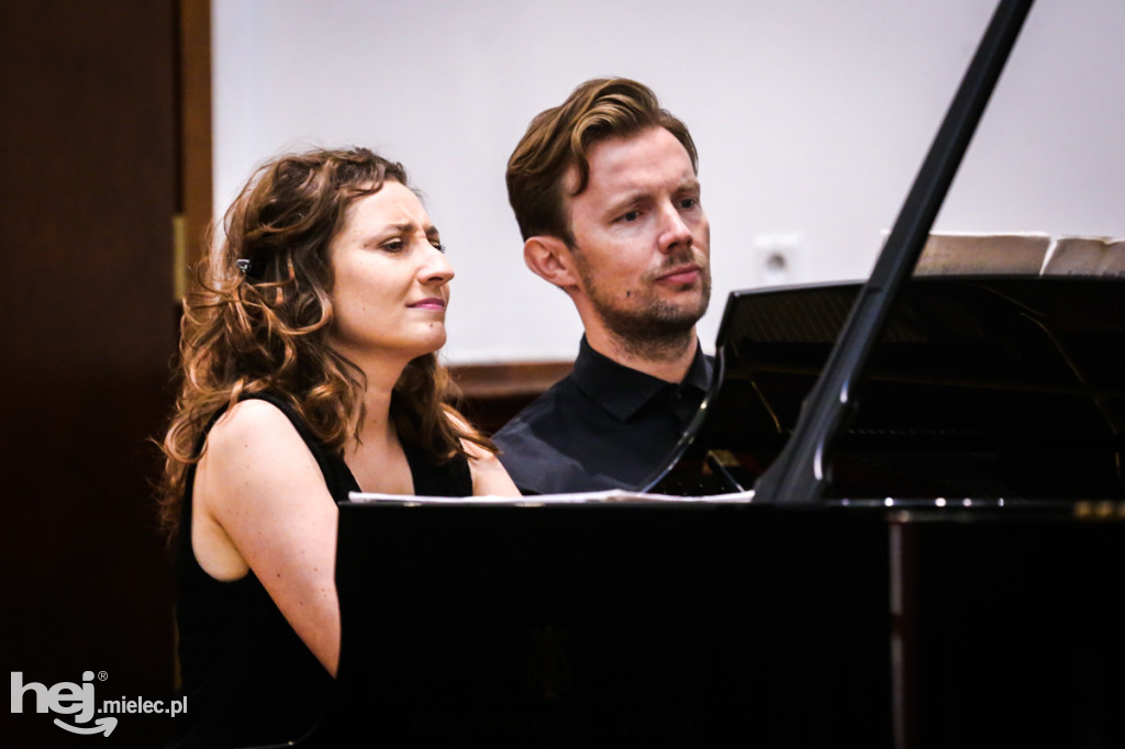 MFM: Lutosławski Piano Duo