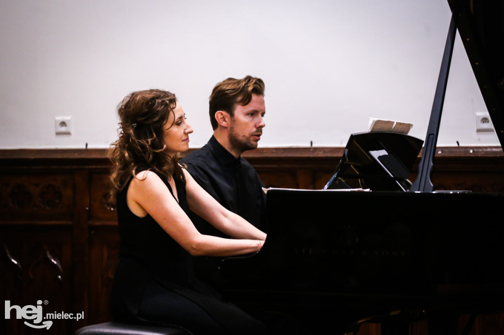 MFM: Lutosławski Piano Duo