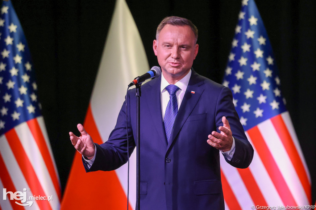 Mielczanin odznaczony w USA Krzyżem Kawalerskim Orderu Zasługi RP
