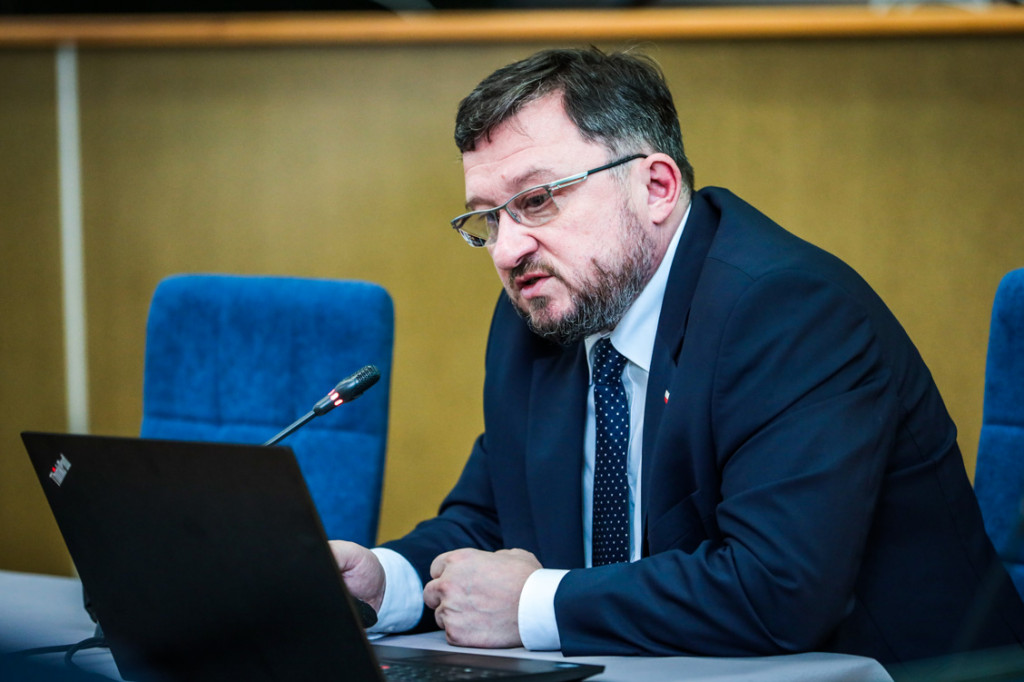 Sesja Rady Powiatu poświęcona problemowi ASF