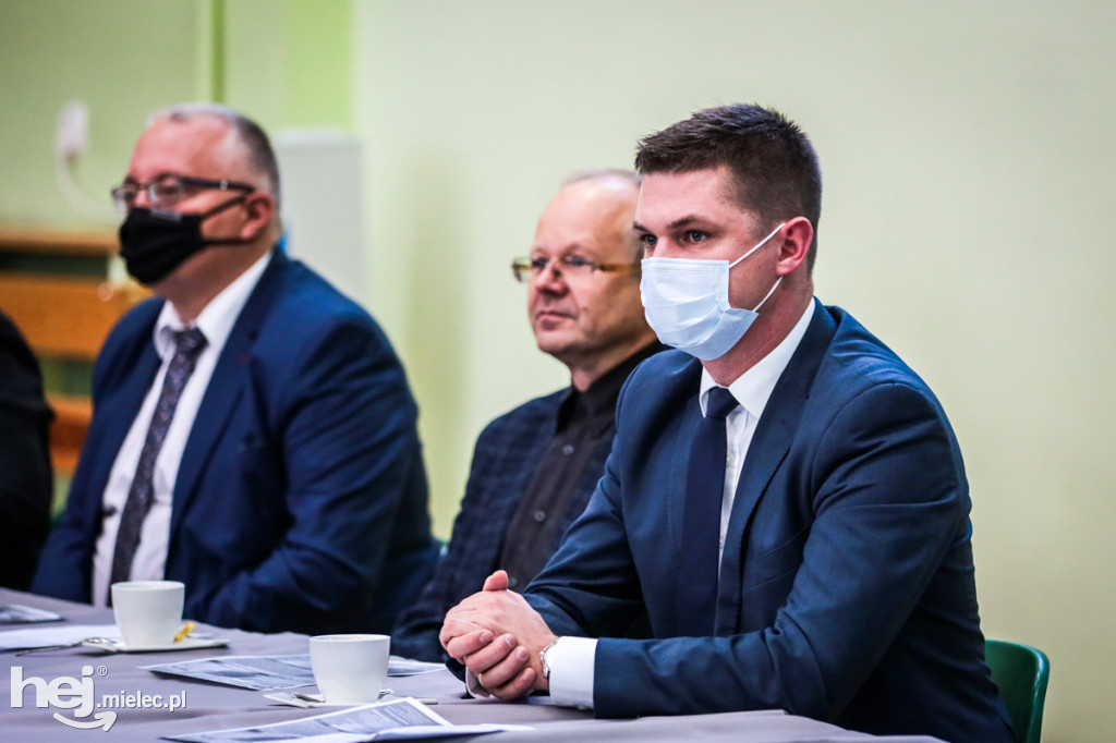 Sesja Rady Powiatu poświęcona problemowi ASF