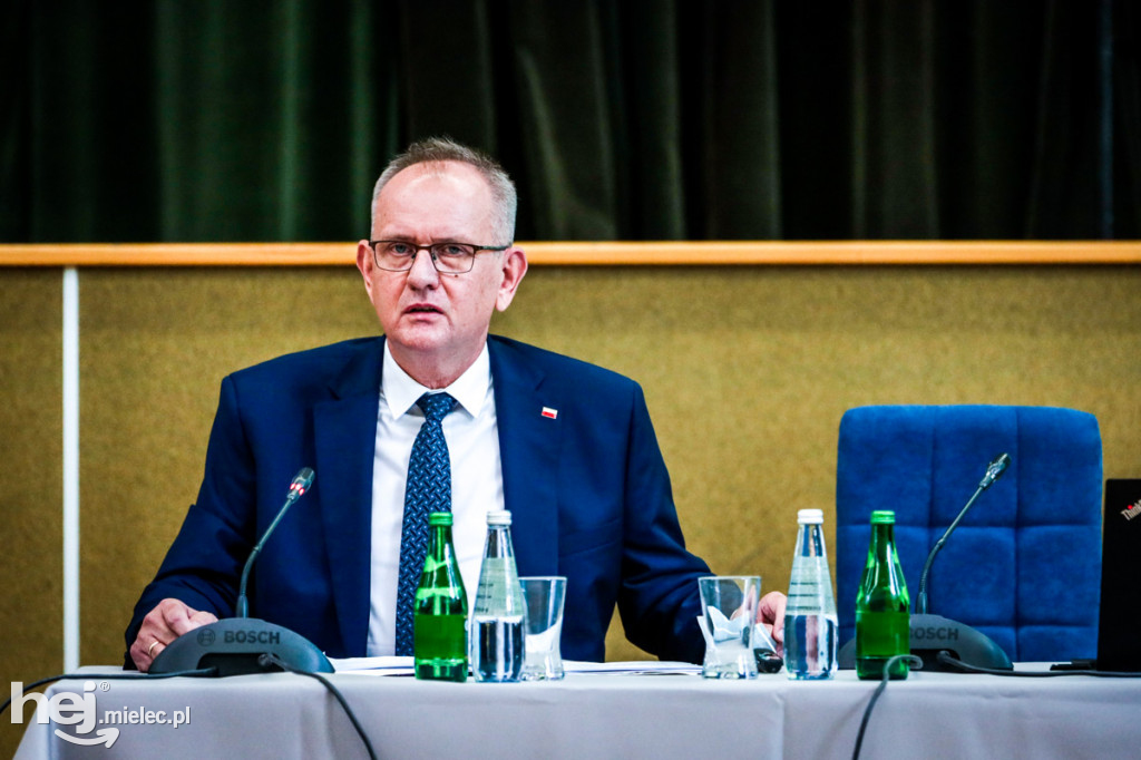 Sesja Rady Powiatu poświęcona problemowi ASF