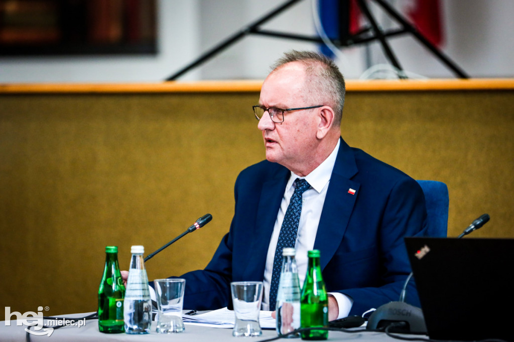 Sesja Rady Powiatu poświęcona problemowi ASF