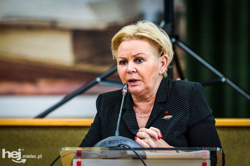 Sesja Rady Powiatu poświęcona problemowi ASF
