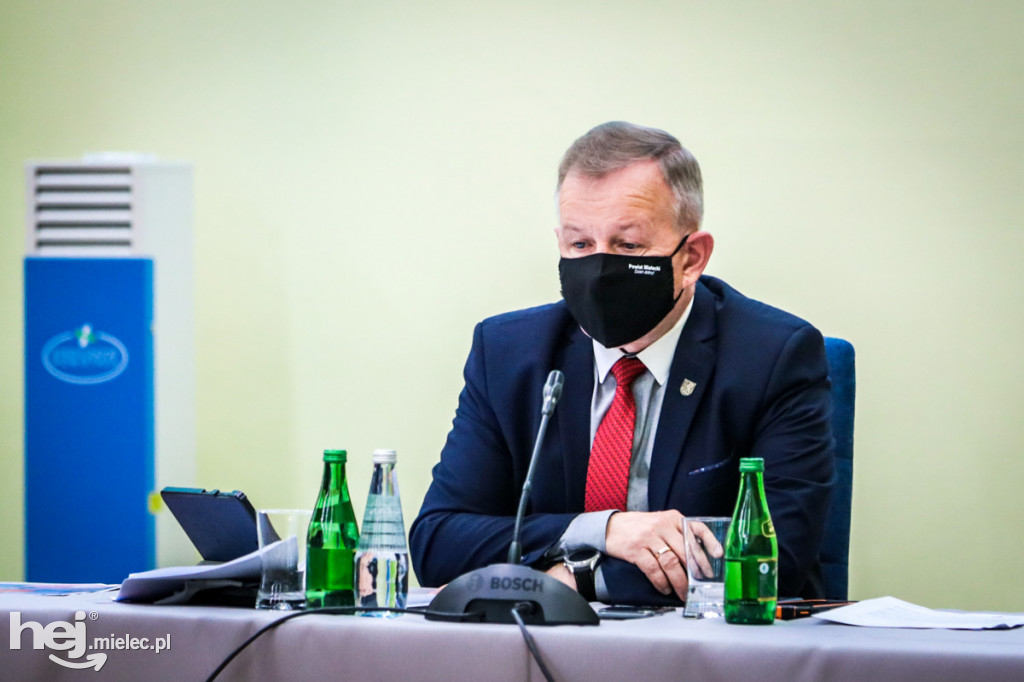 Sesja Rady Powiatu poświęcona problemowi ASF