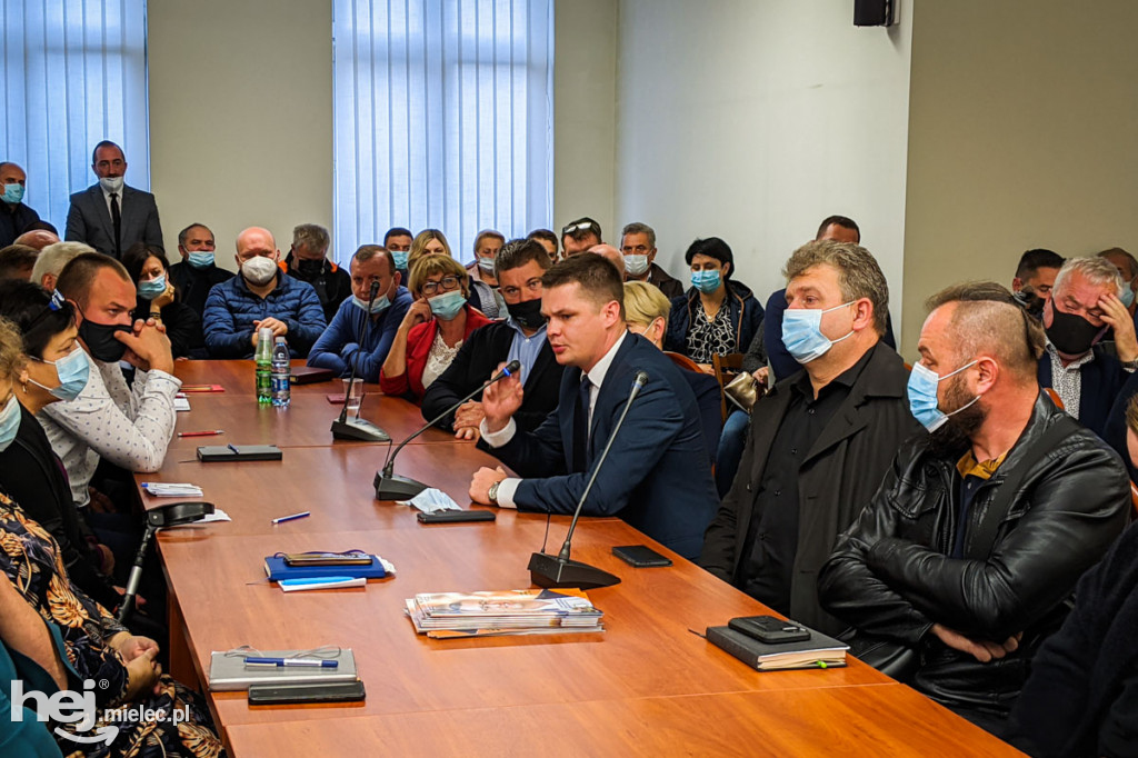 Protest mieszkańców ws. budowy przeładowni firmy Empol