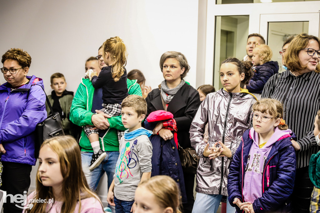 Sprzątali Mielec, otrzymali drzewka