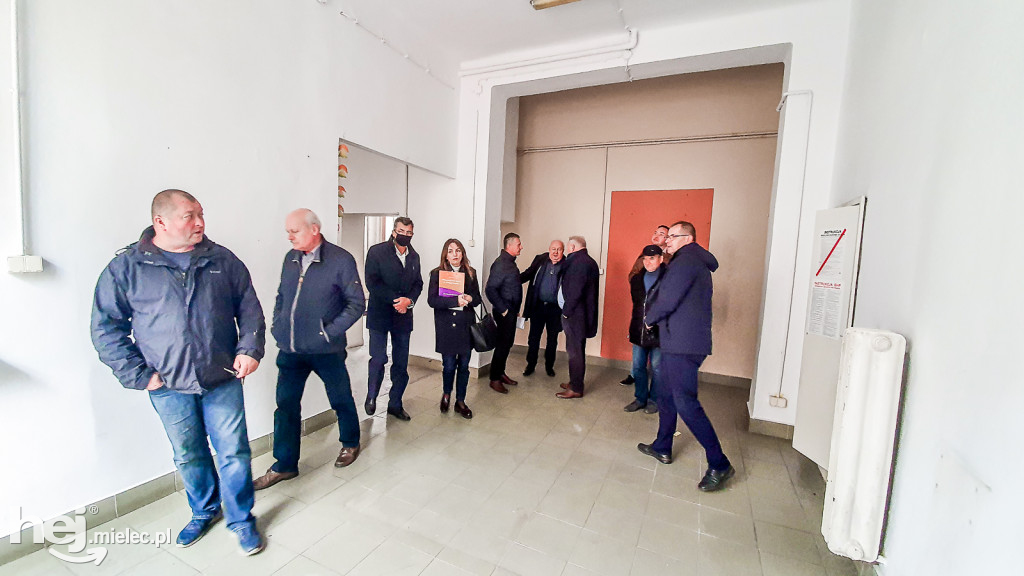 Radni na wycieczce urbex