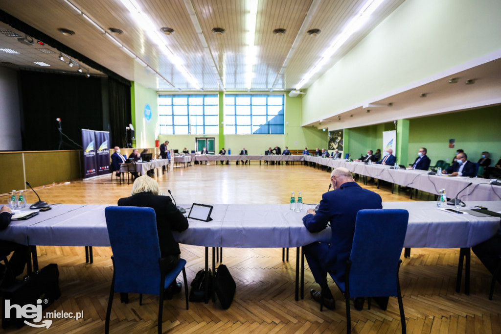 Sesja Rady Powiatu Mieleckiego - 25 października 2021