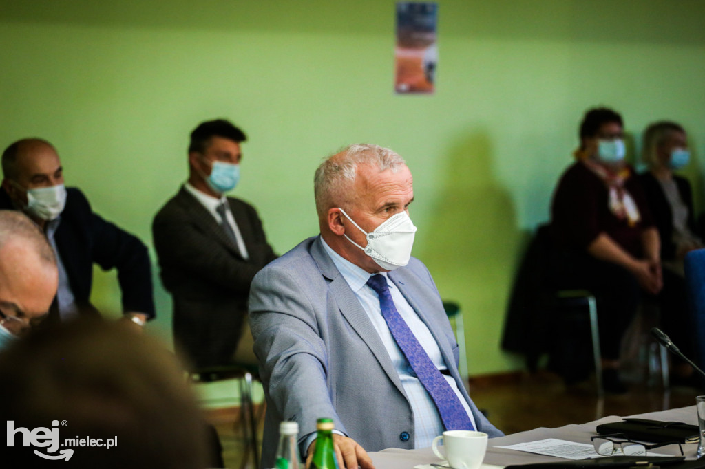 Sesja Rady Powiatu Mieleckiego - 25 października 2021