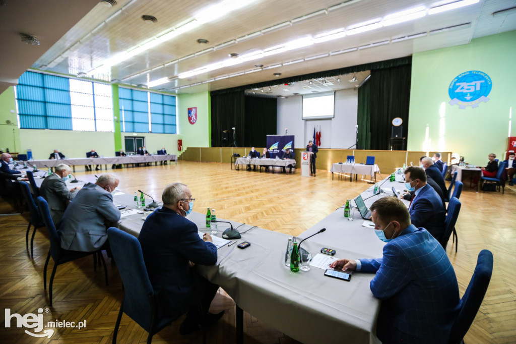 Sesja Rady Powiatu Mieleckiego - 25 października 2021