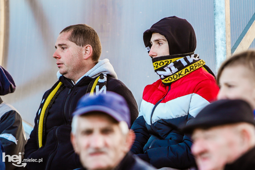 Czarni Trześń - Karpaty Krosno 1:1