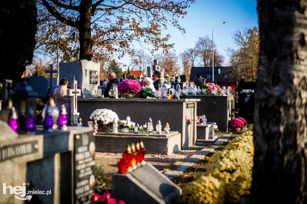 Wszystkich Świętych 2021 na Cmentarzu Parafialnym