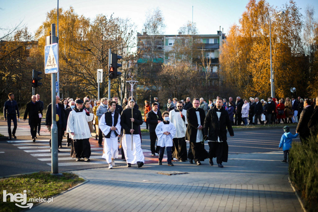 Wszystkich Świętych 2021 na Cmentarzu Parafialnym