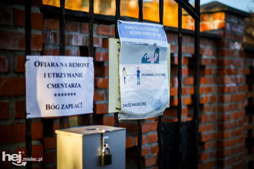 Wszystkich Świętych 2021 na Cmentarzu Parafialnym