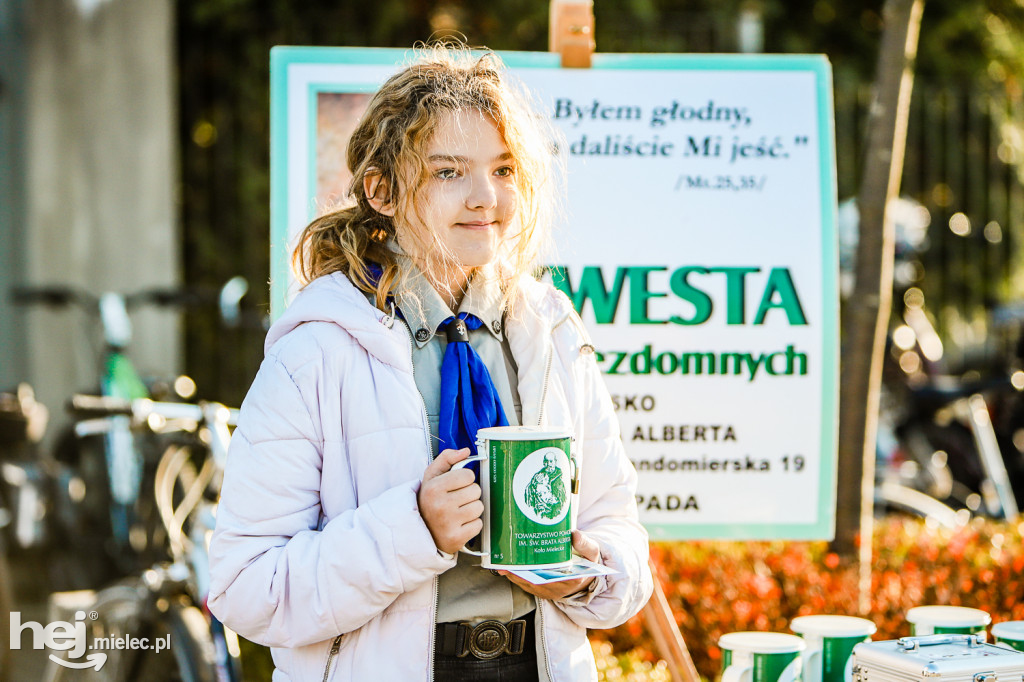 Tłoczno we Wszystkich Świętych na Cmentarzu Komunalnym