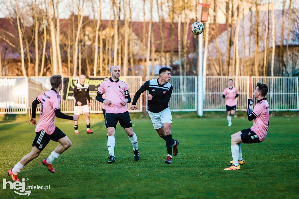 CZARNI TRZEŚŃ - PIAST TUCZEMPY