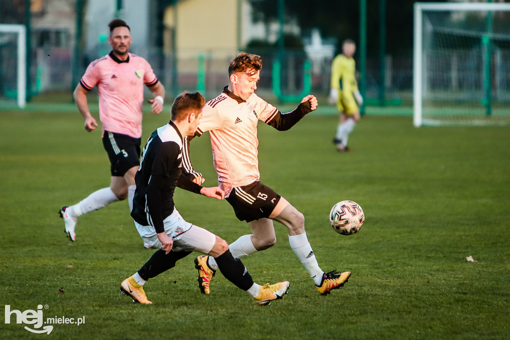 CZARNI TRZEŚŃ - PIAST TUCZEMPY
