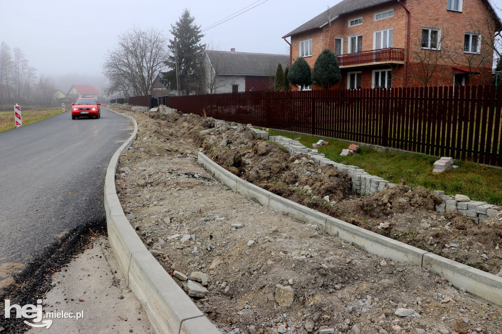 Remont drogi powiatowej w Żarówce