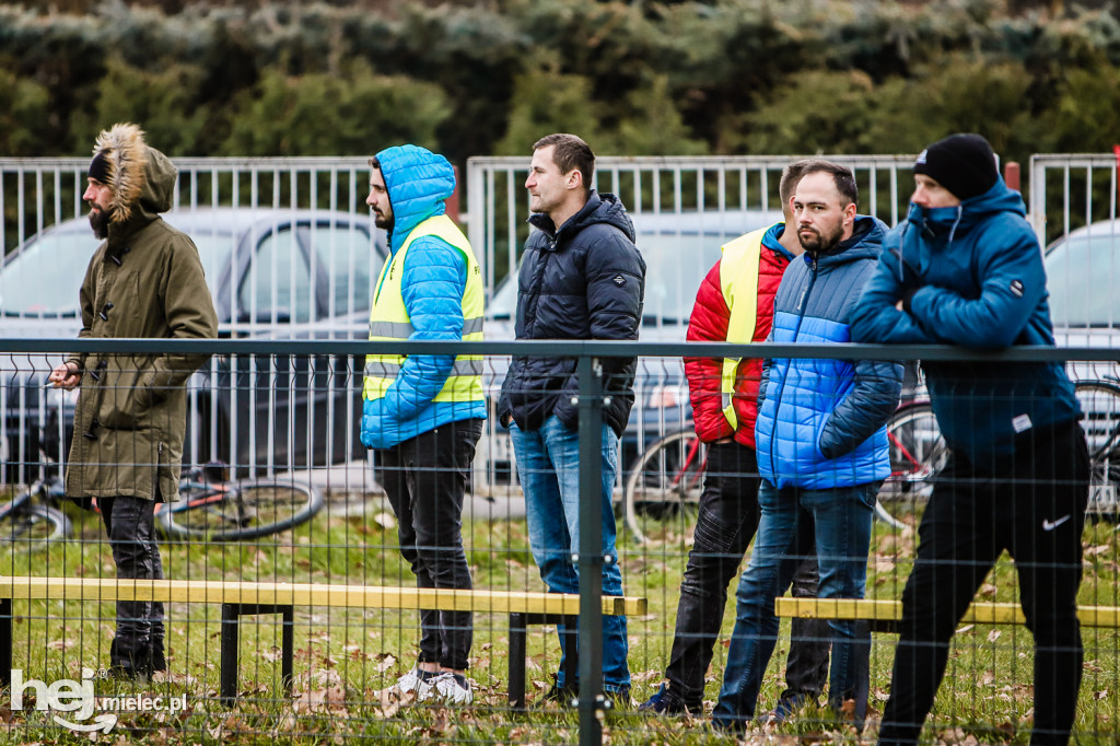 CZARNI TRZEŚŃ - BŁĘKITNI ROPCZYCE