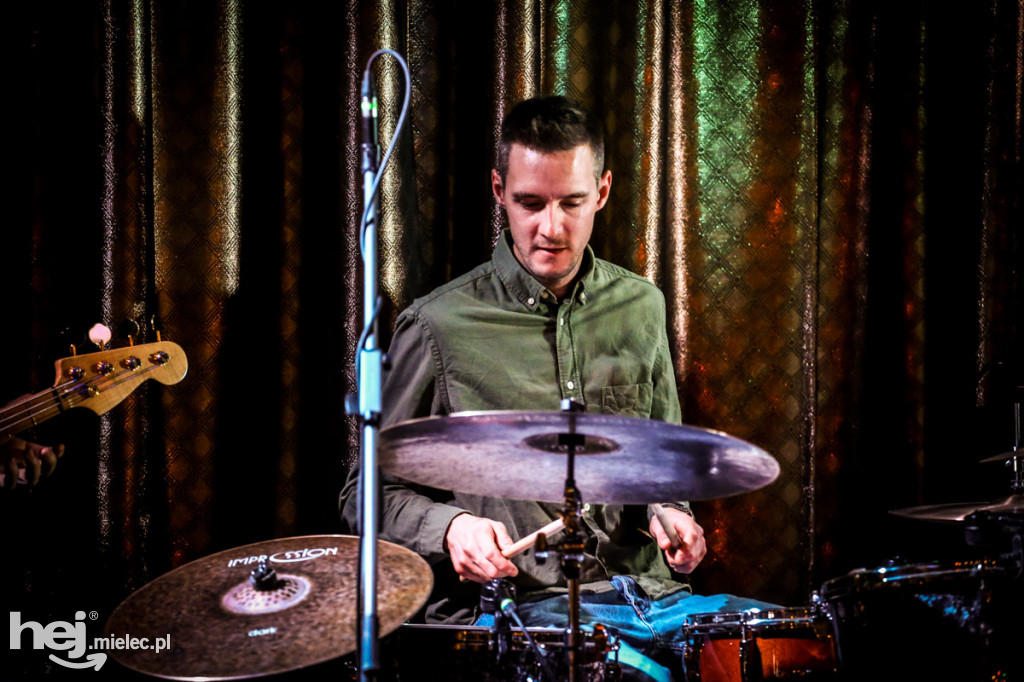 Koncert Workaholic w Iskierce