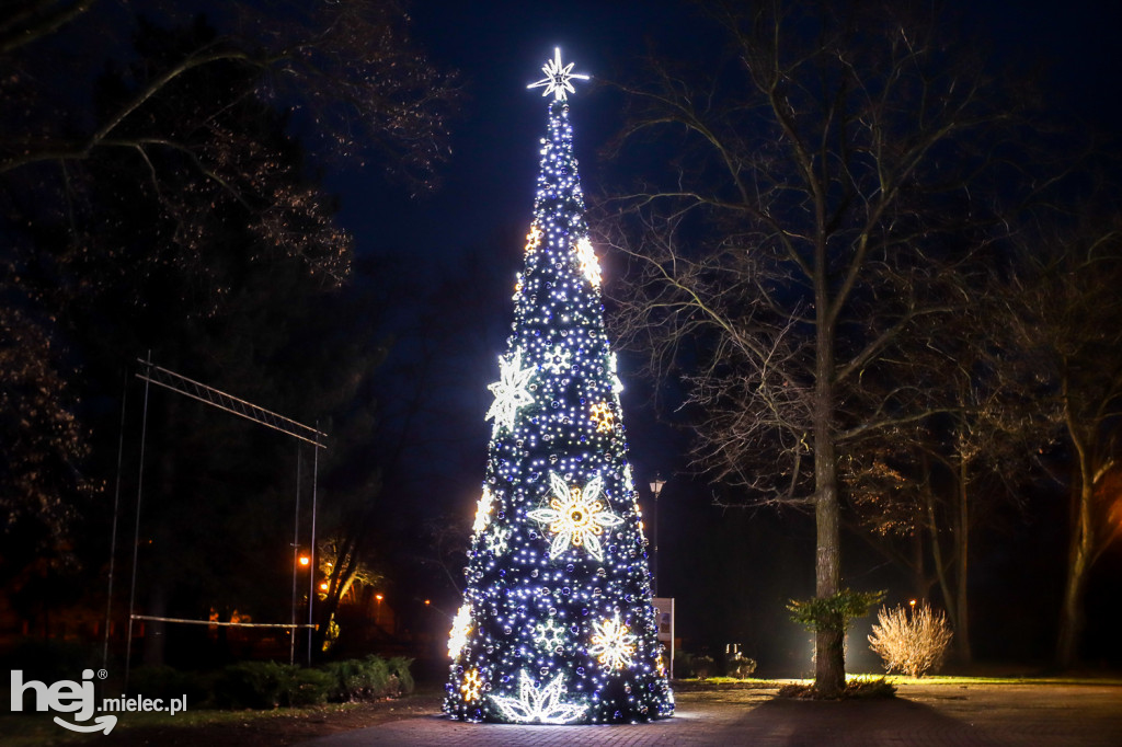 Świąteczne iluminacje na ulicach Mielca