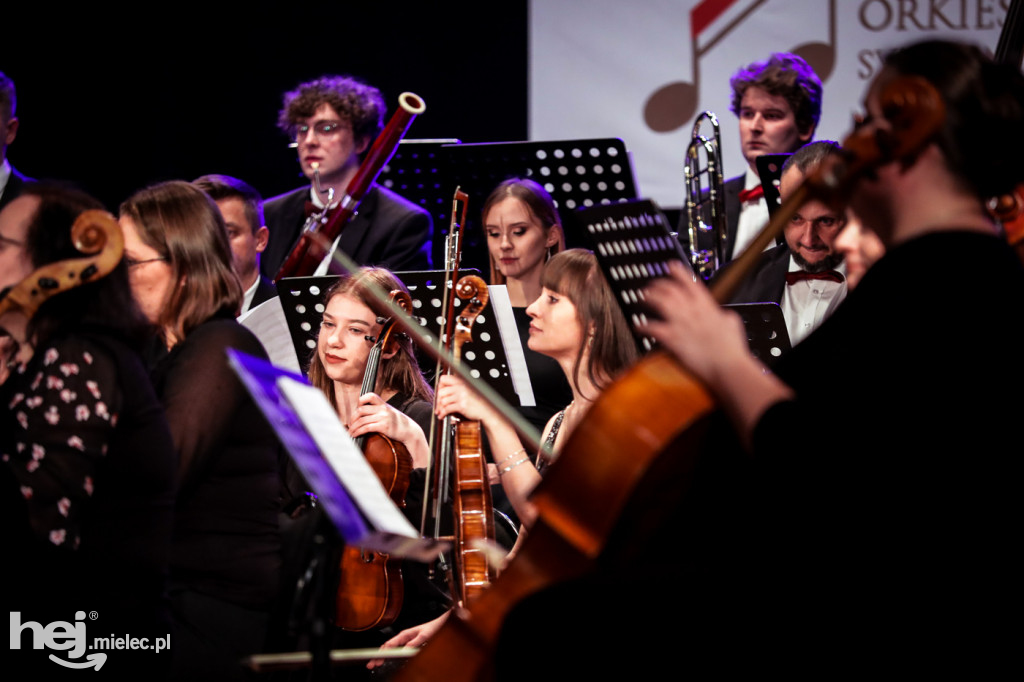 Mielecka Orkiestra Symfoniczna przywitała 2022 rok