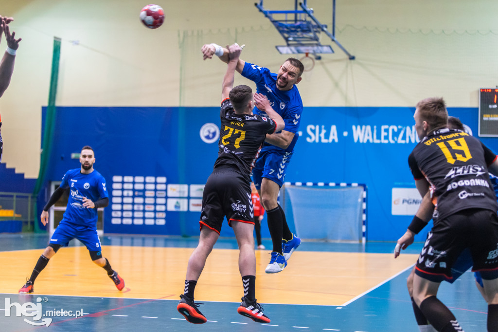 Handball Stal wróciła do treningów i sparingów
