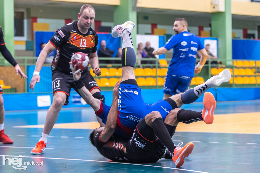 Handball Stal wróciła do treningów i sparingów