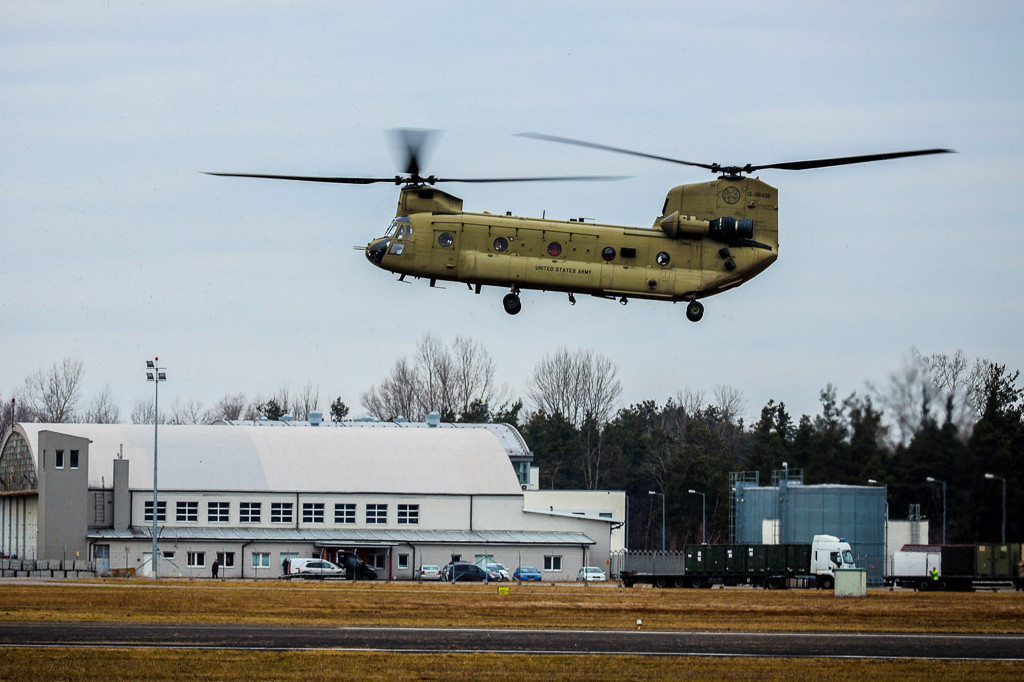 Śmigłowce H-47 Chinook - Boeing na Lotniku Mielec