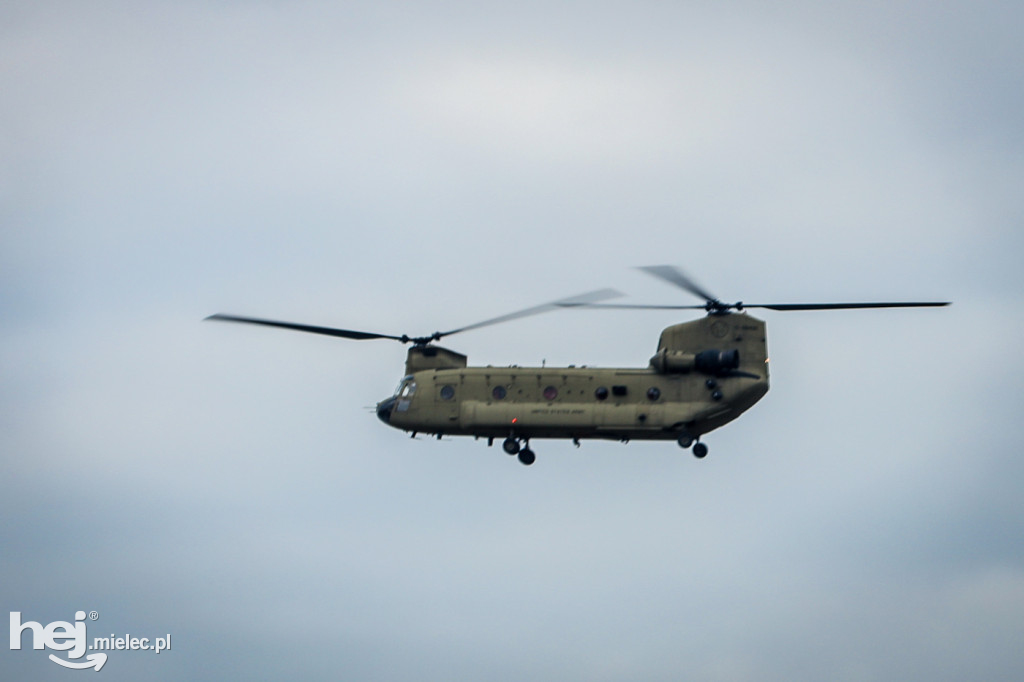 Śmigłowce H-47 Chinook - Boeing na Lotniku Mielec