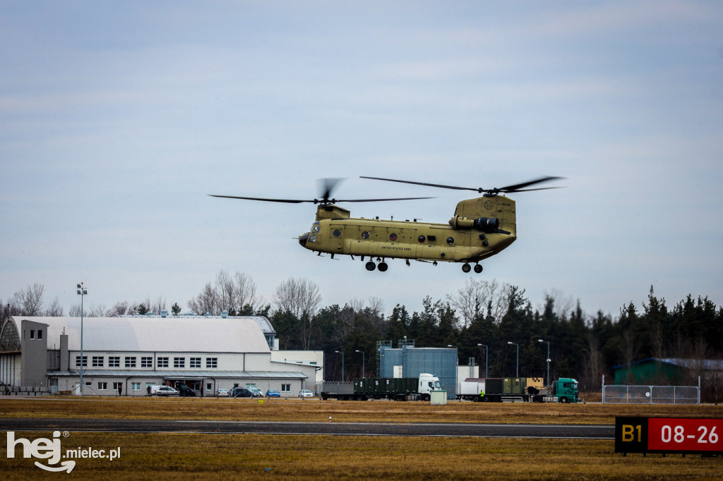 Śmigłowce H-47 Chinook - Boeing na Lotniku Mielec