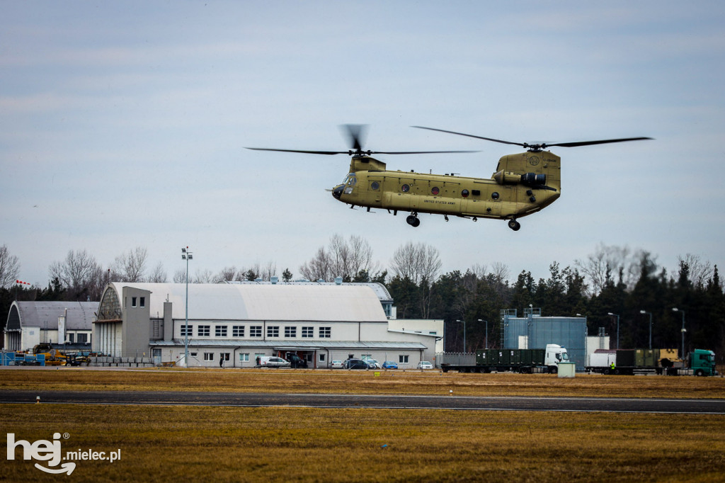 Śmigłowce H-47 Chinook - Boeing na Lotniku Mielec