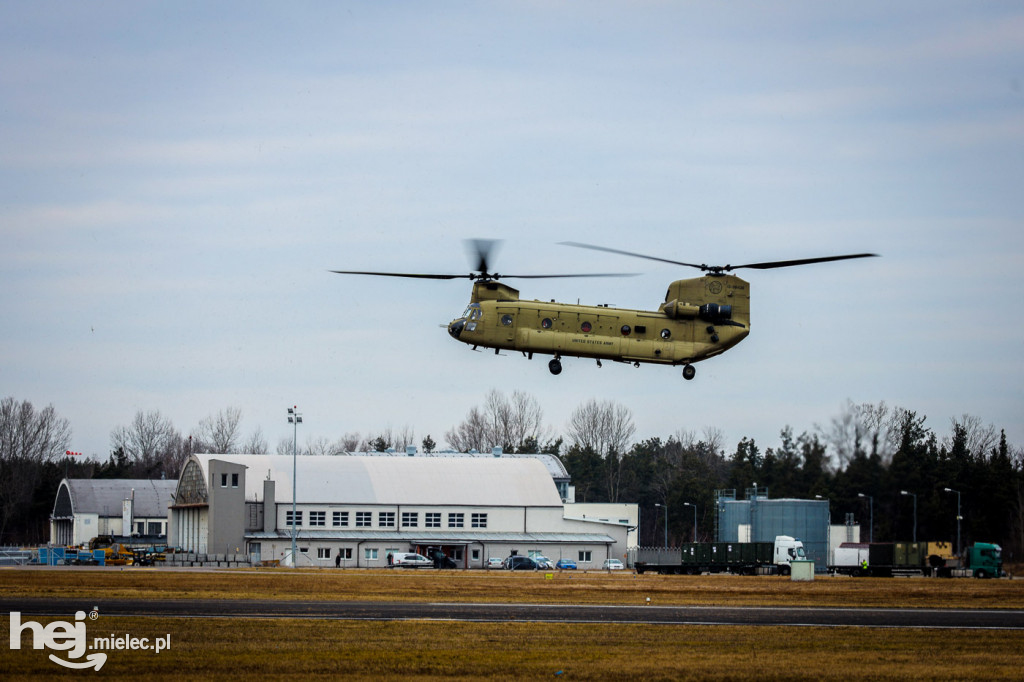 Śmigłowce H-47 Chinook - Boeing na Lotniku Mielec