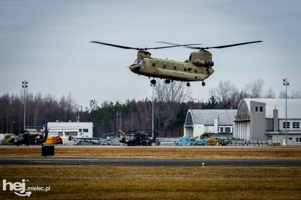 Śmigłowce H-47 Chinook - Boeing na Lotniku Mielec