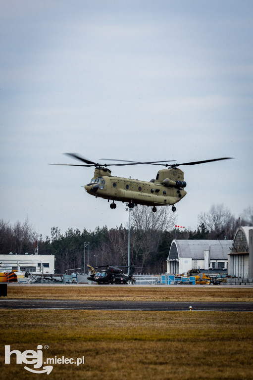 Śmigłowce H-47 Chinook - Boeing na Lotniku Mielec