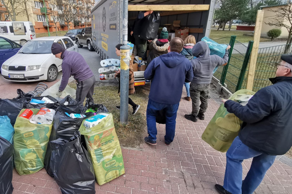 Pierwsze mieleckie konwoje z pomocą ruszyły na granicę